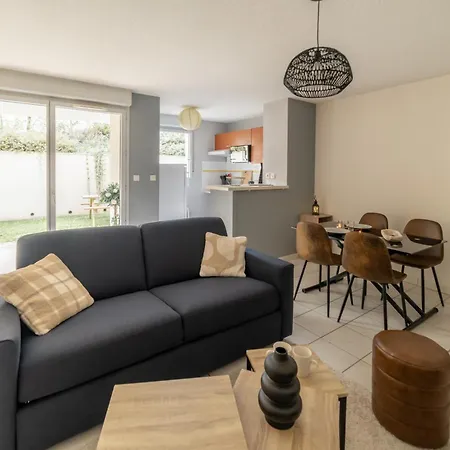 T2 Confort Quartier Bourran Jardin - Parking - Piscine Apartment *